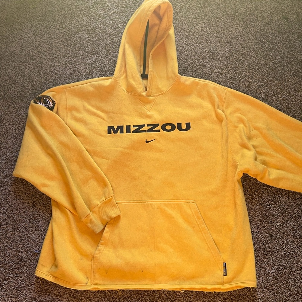 Embroidered Vintage Mizzou Nike Middle Check Sweatshirt Great Condition